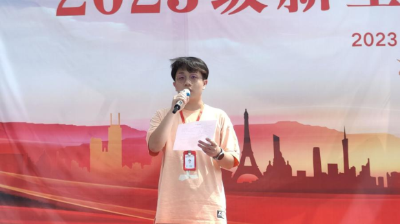 现代服务学部美容美发与造型 (美容方向) 2 班班主任韦赫远代表裁判宣言.png
